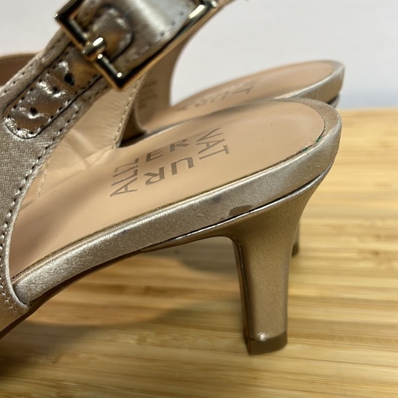 Naturalizer Taimi Champagne Satin 8 Wide Sandal Shoes - Picture 7 of 11